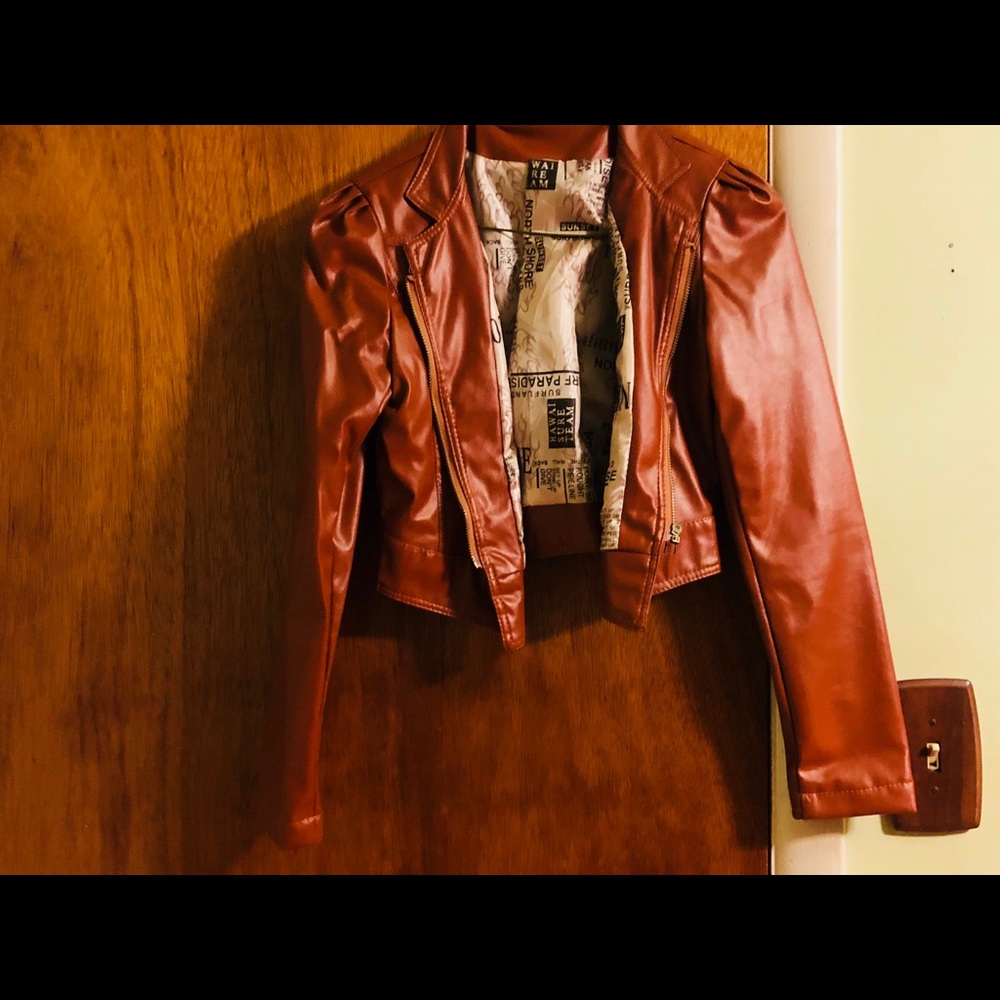 Leather jacket - Picture 3 of 3
